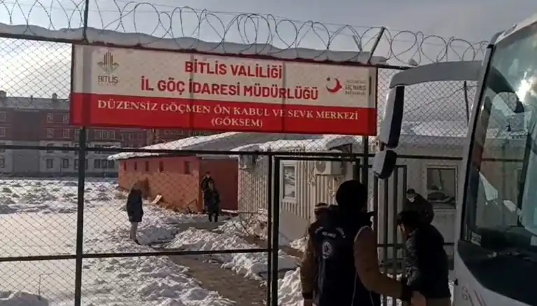 Doğu Anadolu'da Kaçak Göçmen Operasyonu: 24 Kişi Yakalandı